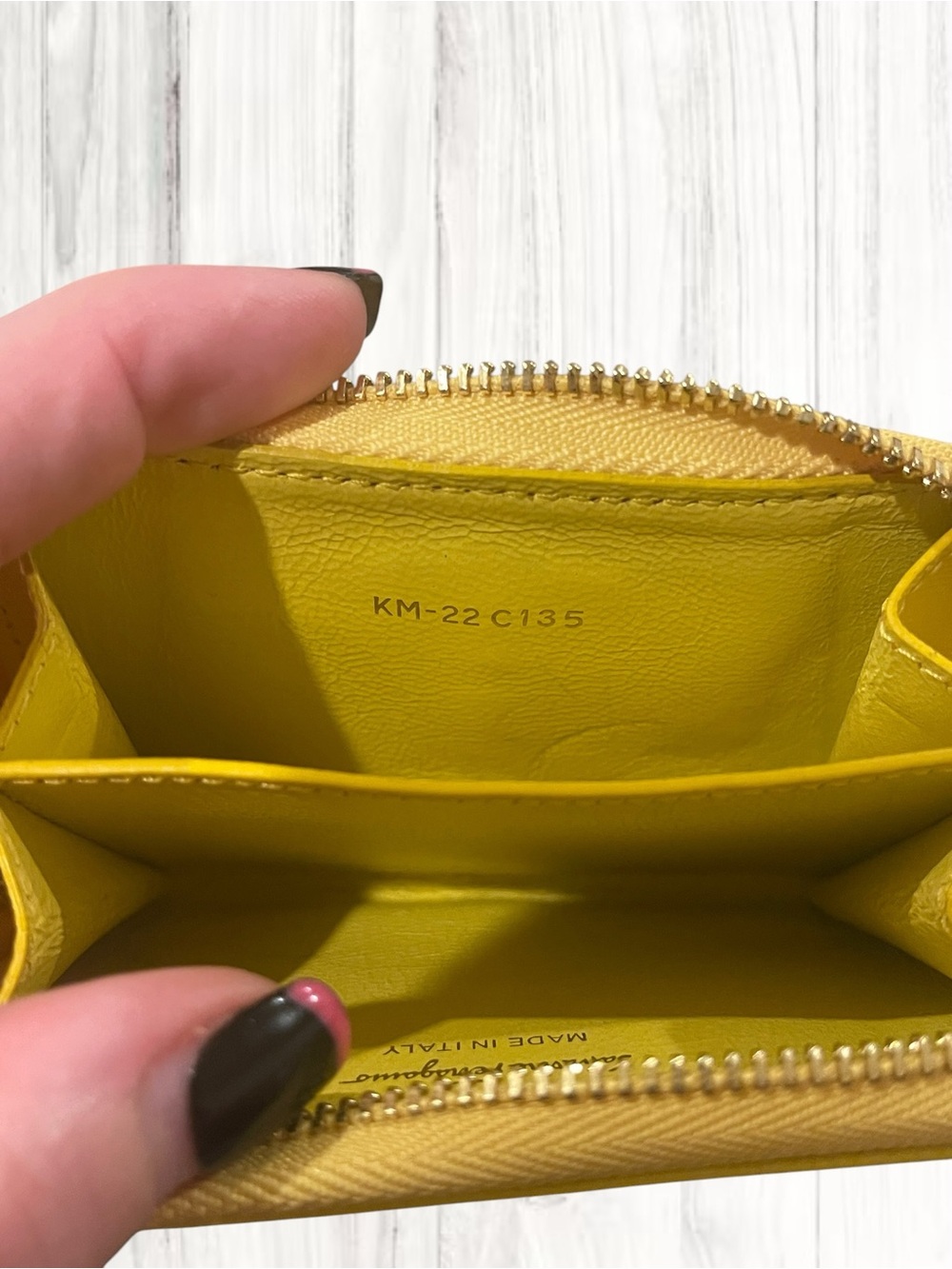 Salvatore Ferragamo Vara Bow Card/Coin Purse - Picture 5 of 11